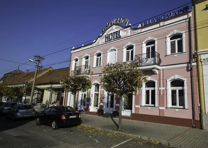Romaine Otel